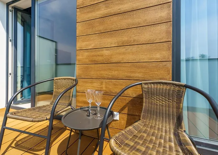 Bellamaya - Kapitanska 18 *